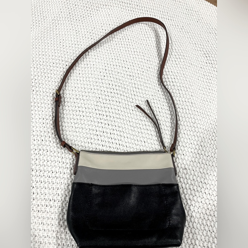 Fossil crossbody excellent condition